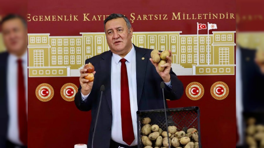 CHPli Fethi Grer, don felaketi sonucu ifti ve reticinin sorunlarn TBMM gndemine tad.