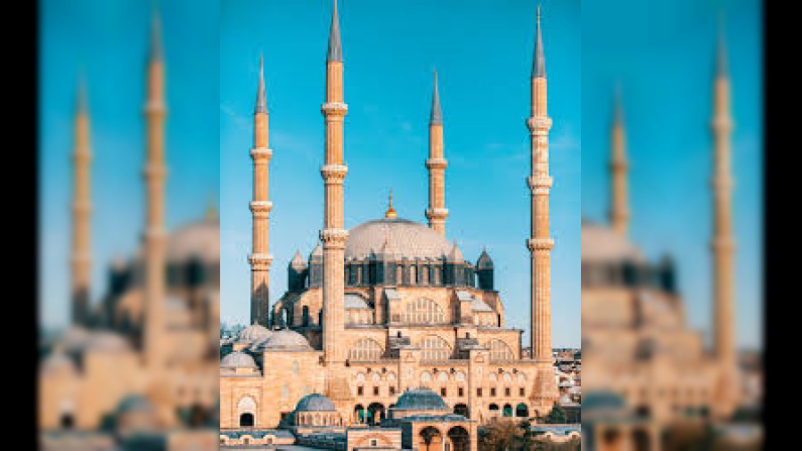 Selimiye Camii'nde restorasyon hala devam ediyor
