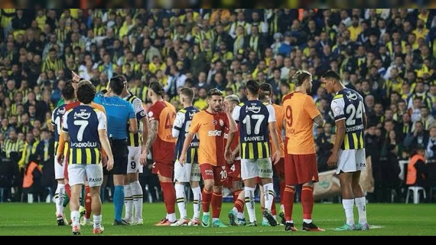 Derbi'de oyun yok ses var!